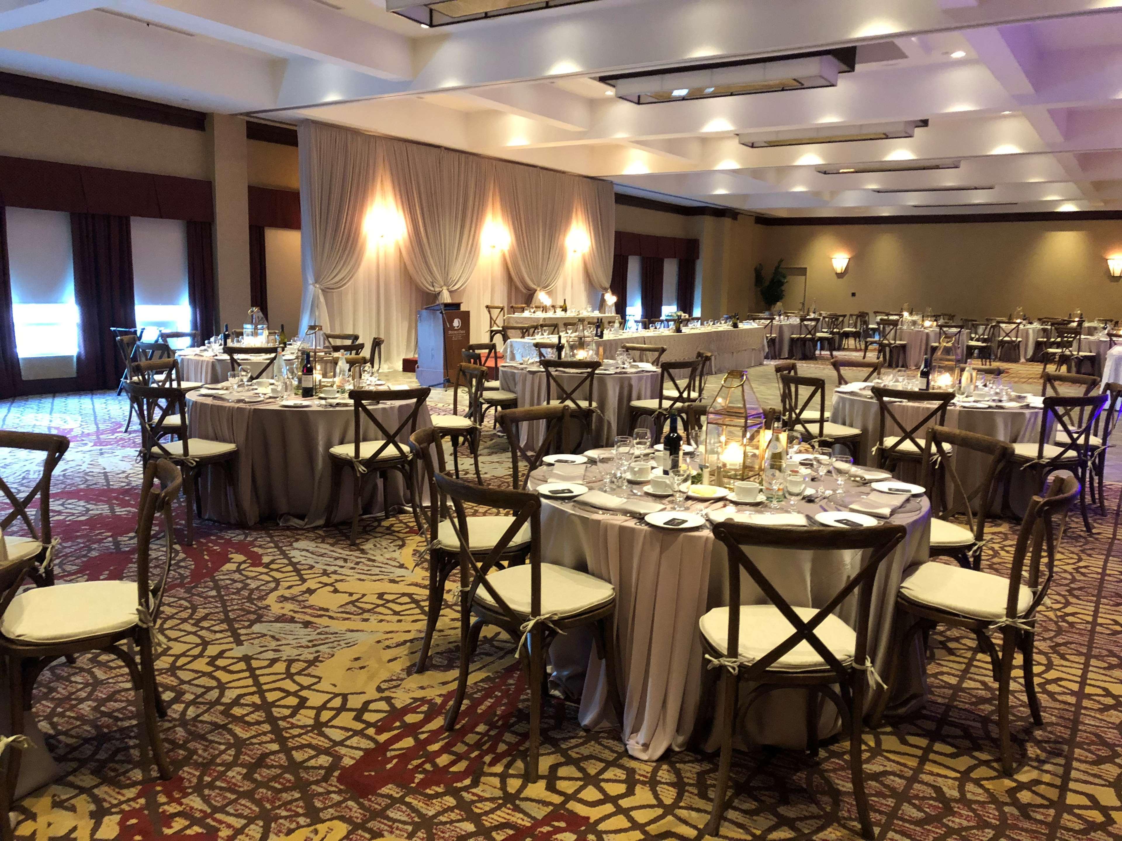 Doubletree Fallsview & By Hilton - 4* Niagara Falls