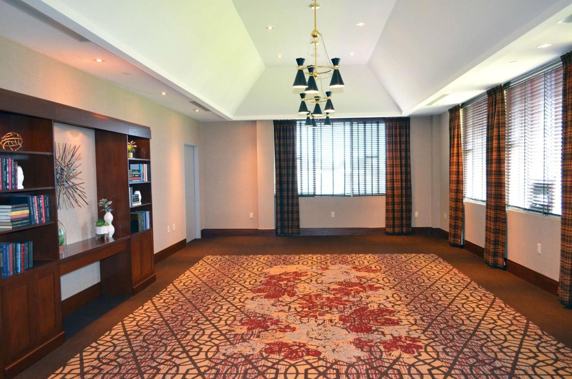 Doubletree Fallsview & By Hilton -