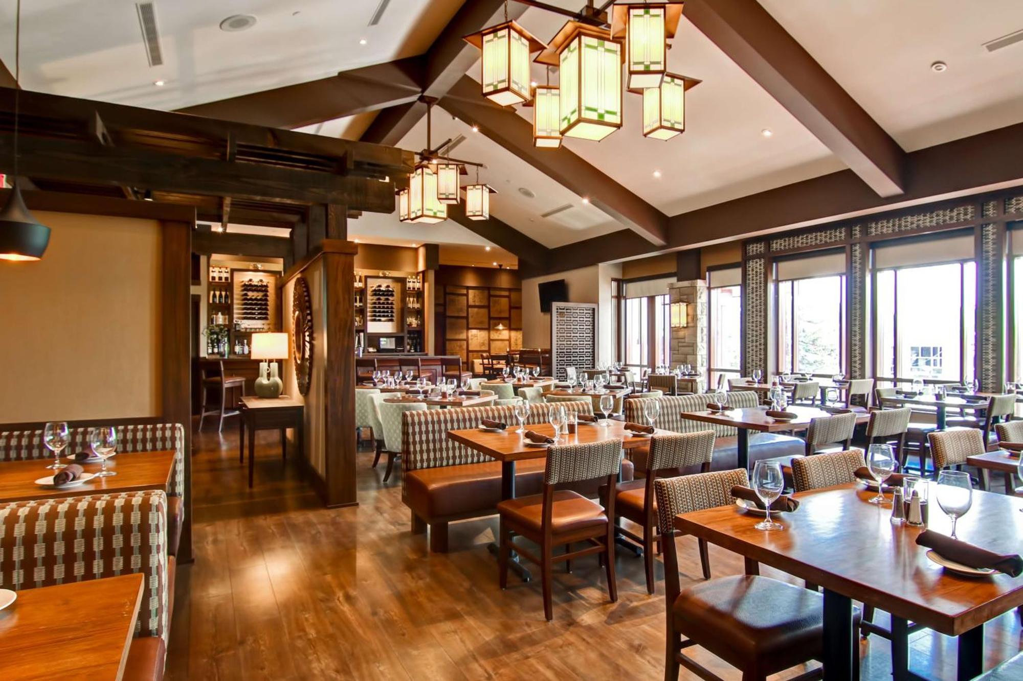 Doubletree Fallsview & By Hilton - Niagara Falls