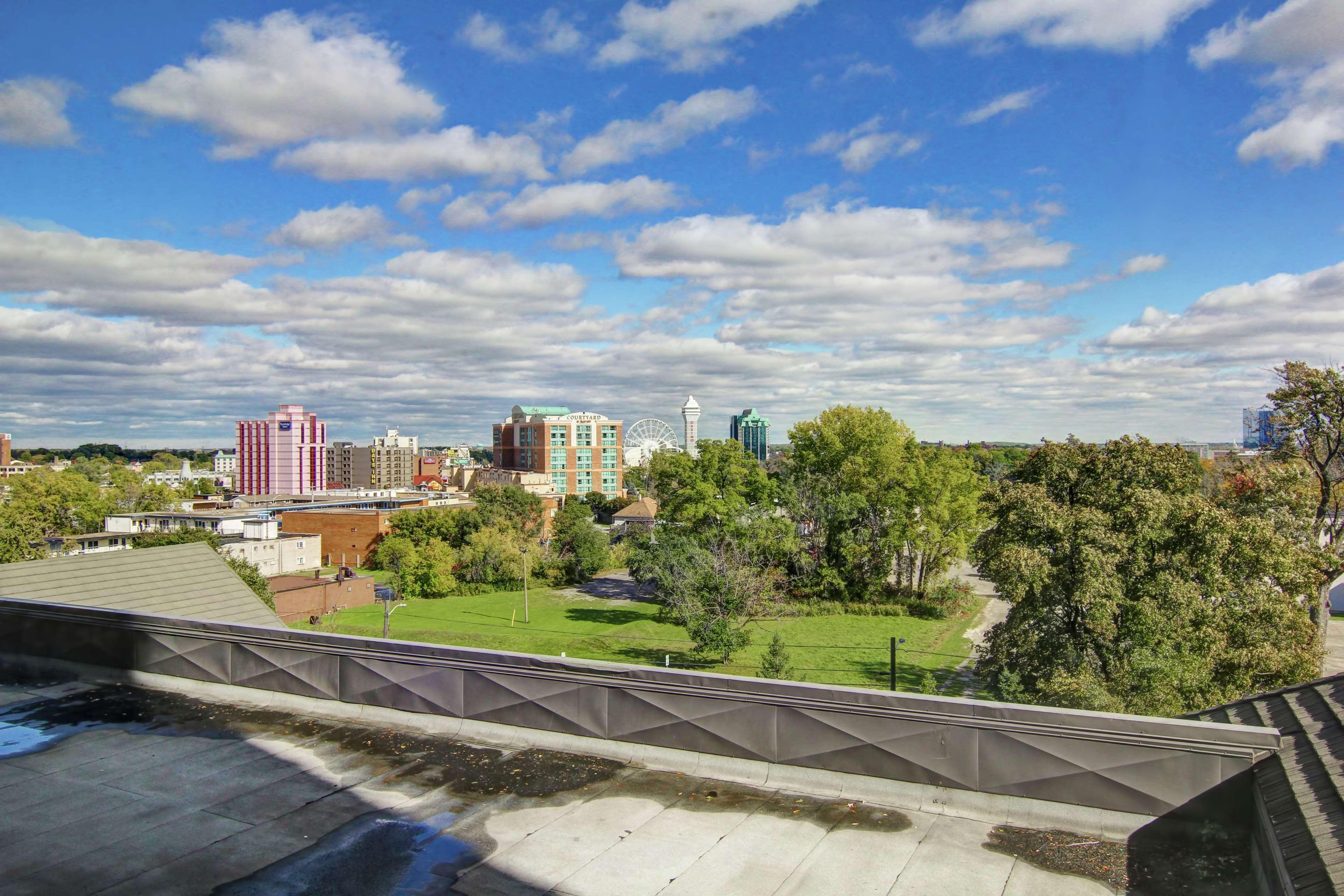 Doubletree Fallsview & By Hilton -